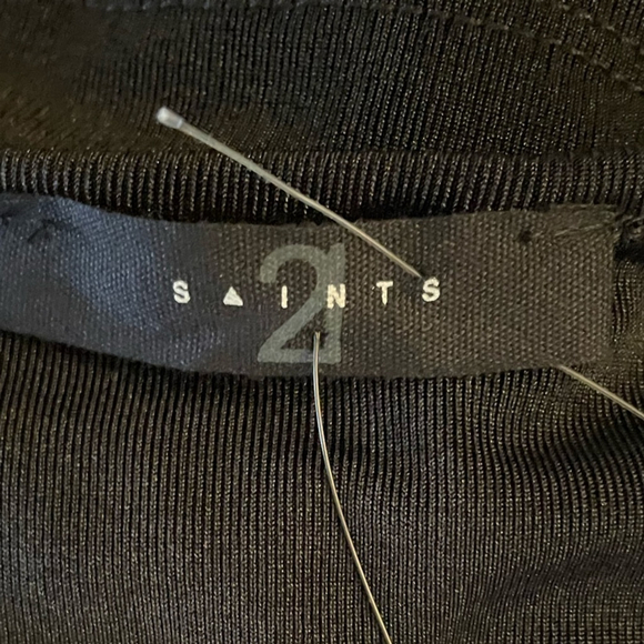 21 Saints Black Twist Front Cropped Tank Top Large - Picture 6 of 11